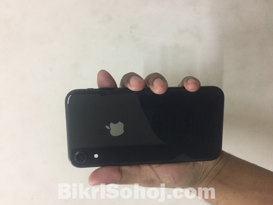 Apple iPhone XR